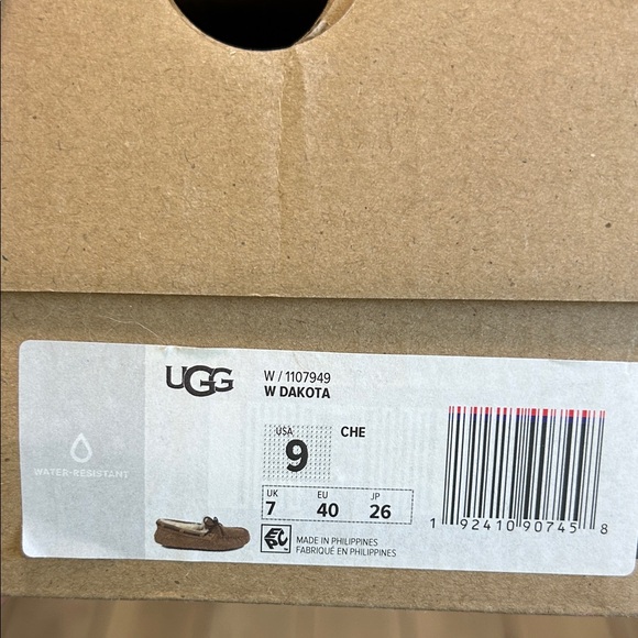 UGG Chestnut Suede Moccasin Shoes - Picture 8 of 9